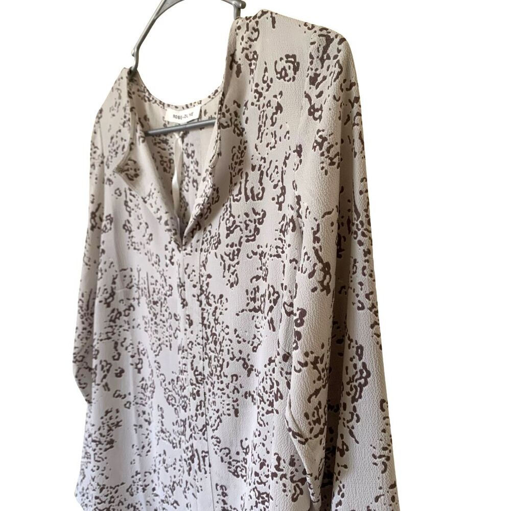 Rose + Olive Grey Animal Print Blouse Tunic Long Sleeve Size XS - Picture 3 of 11